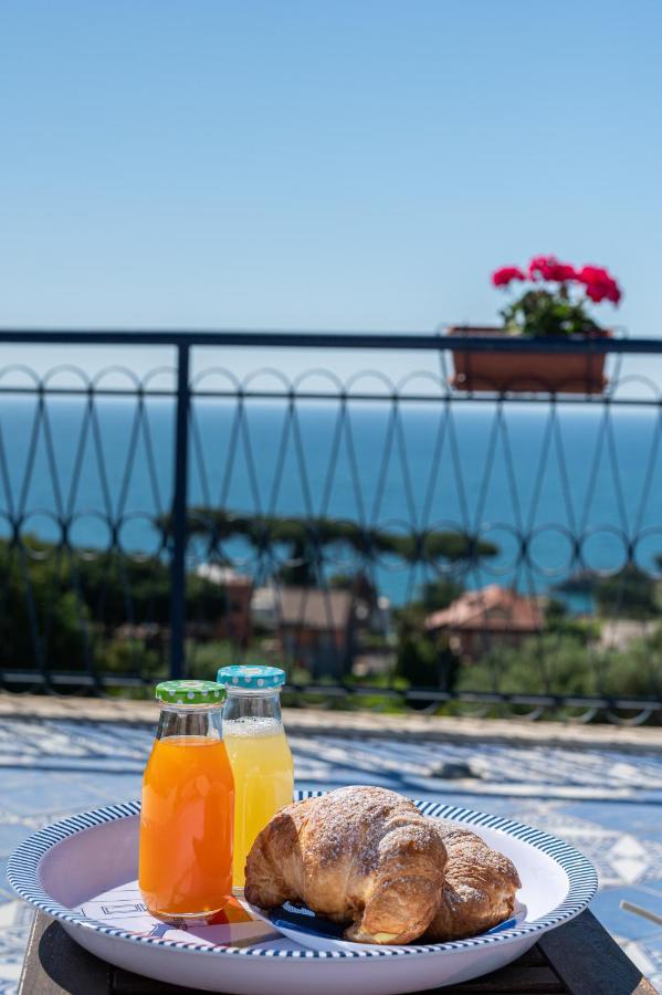 Gli Archi Sul Mare Bed & Breakfast Gaeta Ngoại thất bức ảnh