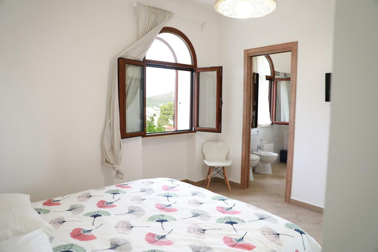 Gli Archi Sul Mare Bed & Breakfast Gaeta Ngoại thất bức ảnh